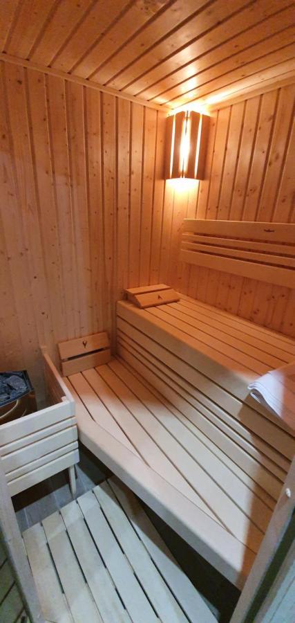Apartman Nerudovka D 104, Finska Sauna, Garazove Stani Loučná pod Klínovcem Exterior foto