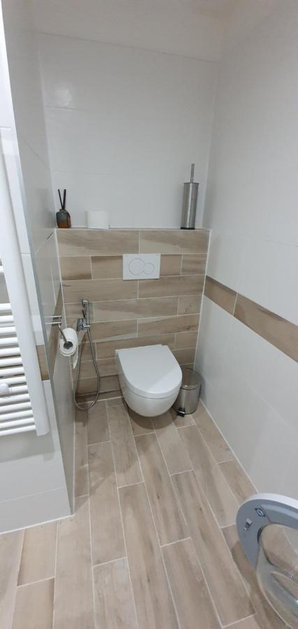 Apartman Nerudovka D 104, Finska Sauna, Garazove Stani Loučná pod Klínovcem Exterior foto