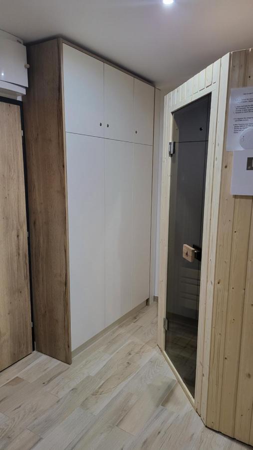 Apartman Nerudovka D 104, Finska Sauna, Garazove Stani Loučná pod Klínovcem Exterior foto